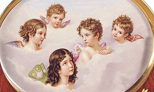 Bild: Toilettetisch mit Porträts der königlichen Enkelkinder, Detail