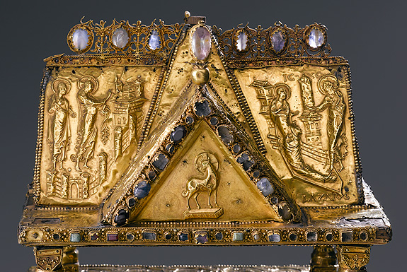 Bild: Kleines Altarciborium König Arnulfs von Kärnten, Detail